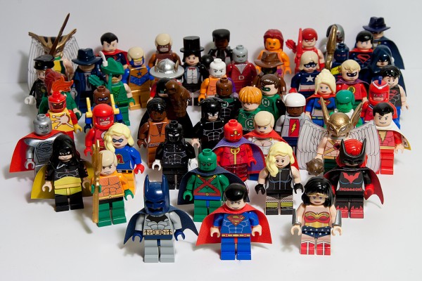 DC Minifigs par Julian Fong