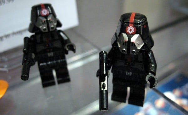 9500 Sith Fury-Class Interceptor - Sith Troopers