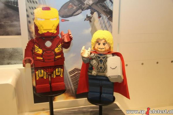 Nuremberg Toy Fair 2012 - Iron Man & Thor maxifigs