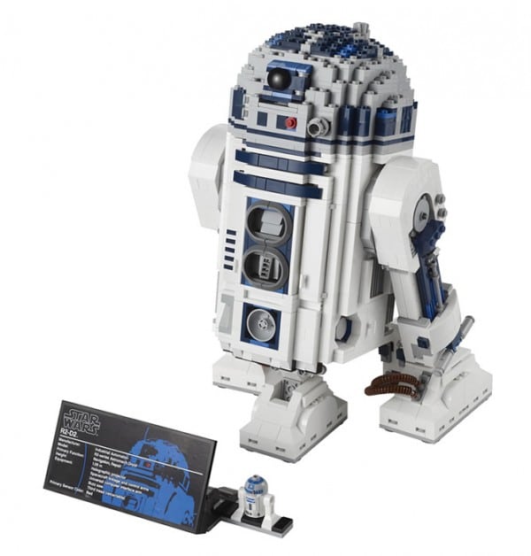 LEGO Star Wars Ultimate Collector Series 10225 R2-D2