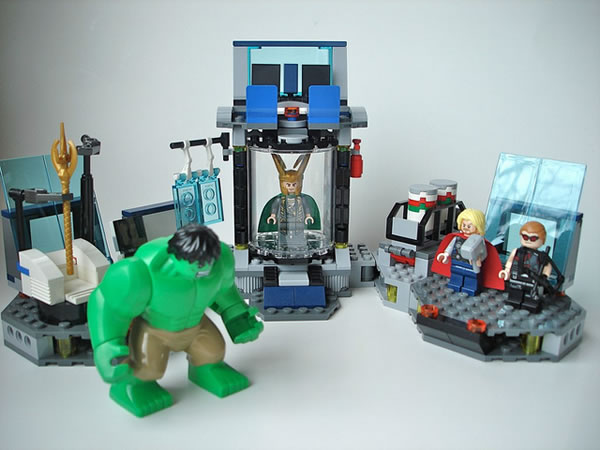 6868 Hulk's Helicarrier Breakout Review - CorneliusMurdock