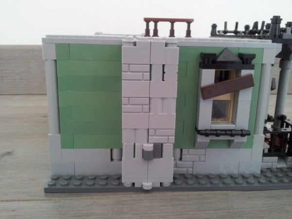 LEGO Monster Fighters - 10228 Haunted House - Photo par Gtoyan LEGO Monster Fighters - 10228 Haunted House - Photo par Gtoyan