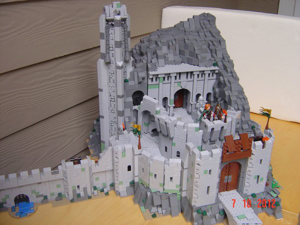 LEGO Lord of the Rings 9474 The Battle Of Helm’s Deep