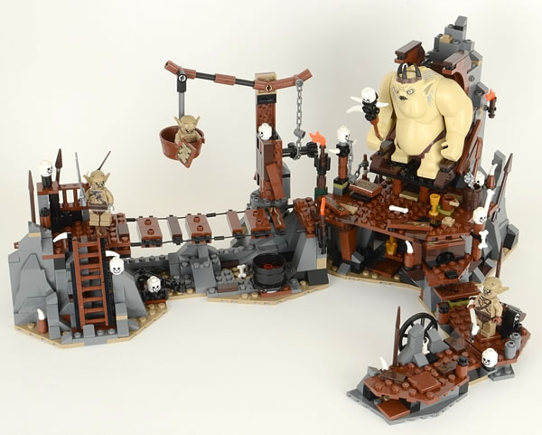 79010 The Goblin King Battle chez Brickset