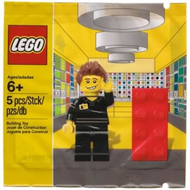 5001622 LEGO Employee