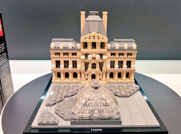 LEGO Architecture - 21024 Le Louvre