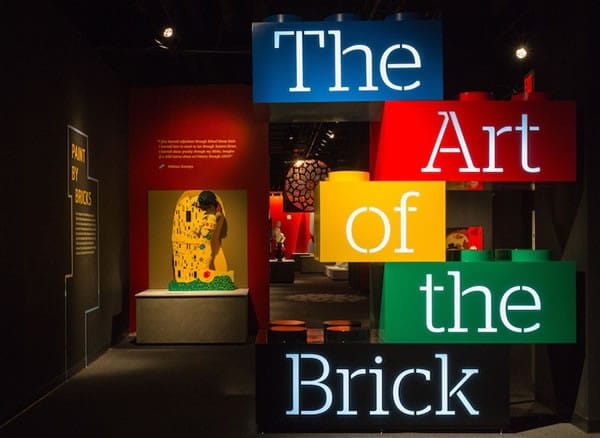 the art of the brick paris