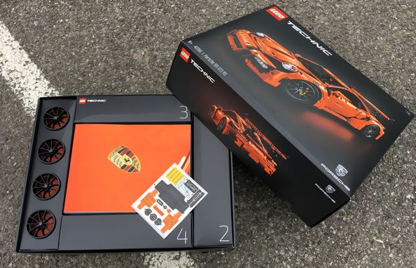 LEGO Technic 42056 Porsche 911 GT3 RS