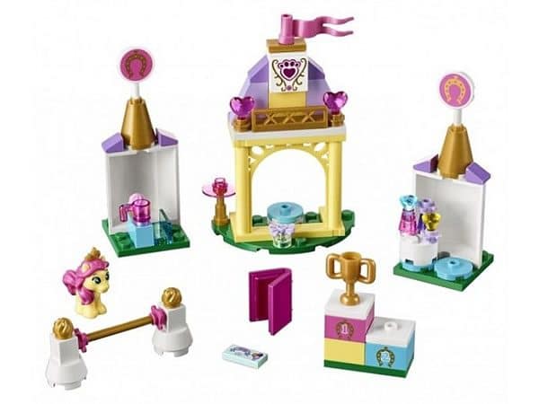 41144 Petite's Royal Stable