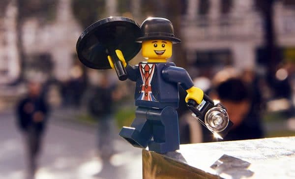 Lester, mascotte officielle du nouveau LEGO Store londonien : Premier visuel