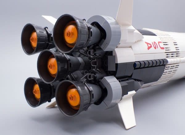 LEGO IDEAS 21309 NASA Apollo Saturn V