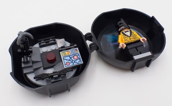 5004929 The LEGO Batman Movie Cave Pod