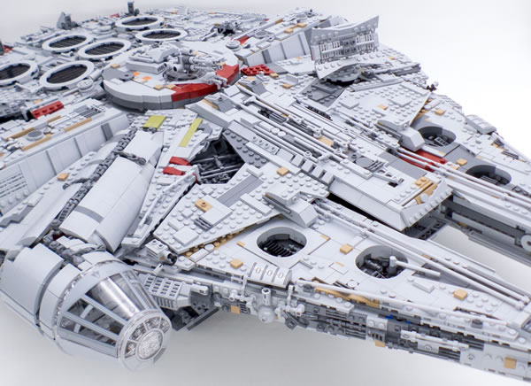 LEGO Star Wars 75192 UCS Millennium Falcon