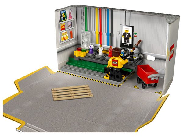 5005358 Minifigure Factory