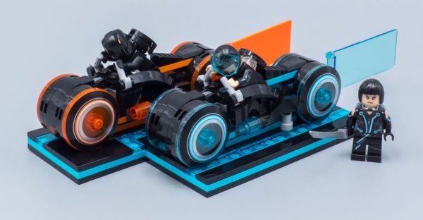 lego ideas 21314 tron legacy 1