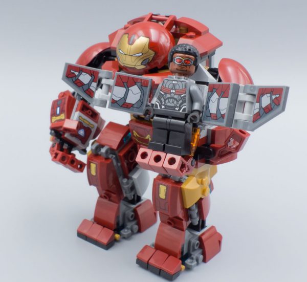 76104 The Hulkbuster Smash-Up