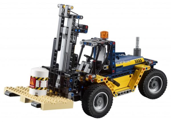 42079 Heavy-Duty Forklift