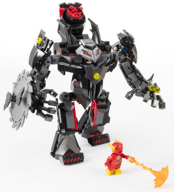 LEGO DC Comics 76117 Batman Mech vs. Poison Ivy Mech