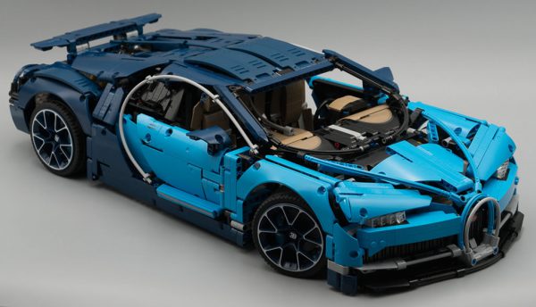 LEGO Technic 42083 Bugatti Chiron