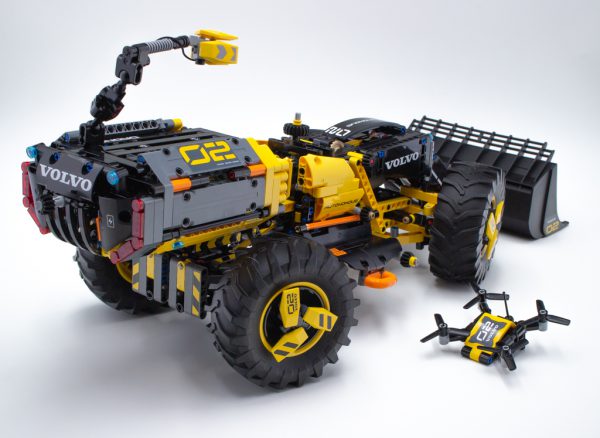 LEGO Technic 42081 Volvo Concept Wheel Loader ZEUX