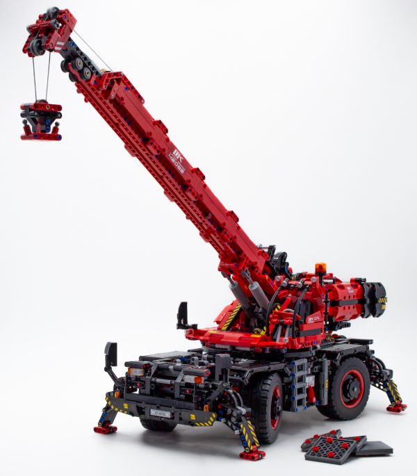 LEGO Technic 42082 Rough Terrain Crane