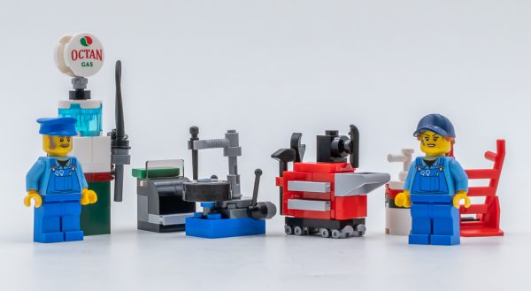 LEGO Creator Expert 10264 Corner Garage LEGO Creator Expert 10264 Corner Garage