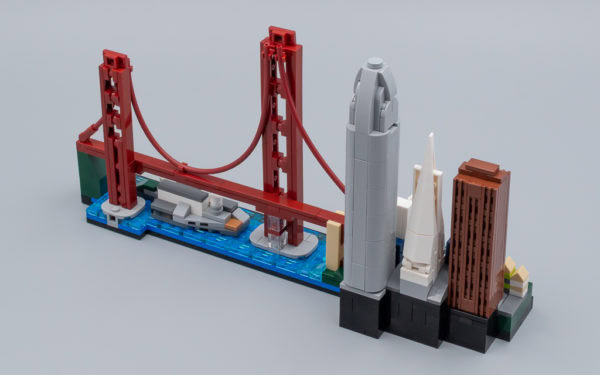 LEGO Architecture 21043 San Francisco