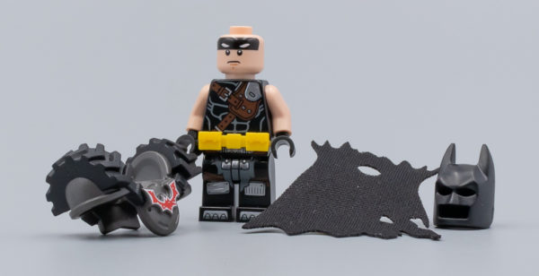 70836 Battle-Ready Batman and MetalBeard