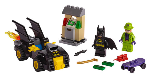 LEGO Batman 80th Anniversary 76137 Batman vs. The Riddler Robbery