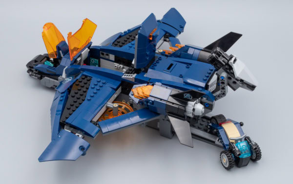 76126 Avengers Ultimate Quinjet