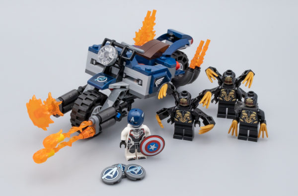 76123 Captain America Outriders Attack