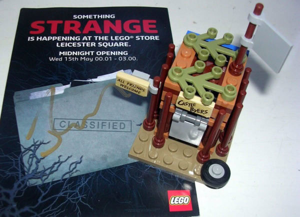 LEGO Stranger Things : Assemblez le Castle Byers de Will et Mike