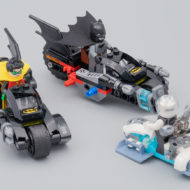 76118 lego batman freeze batcycle battle 2