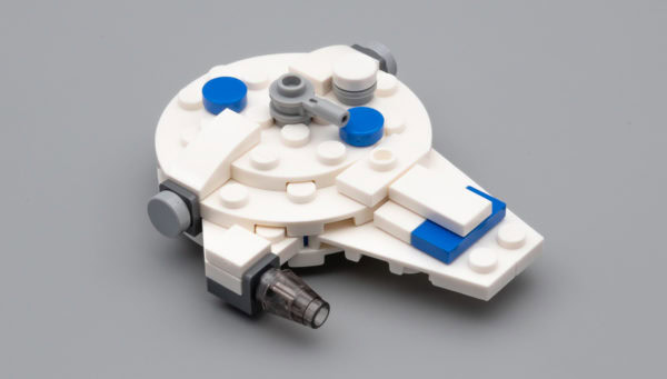 lego starwars magazine millennium falcon kessel run july 2019 2 1