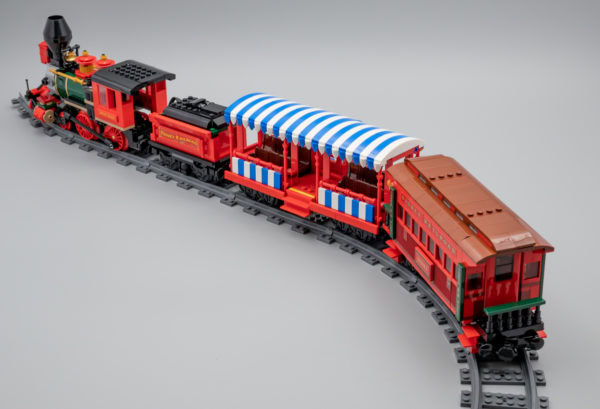 71044 Disney Train and Station