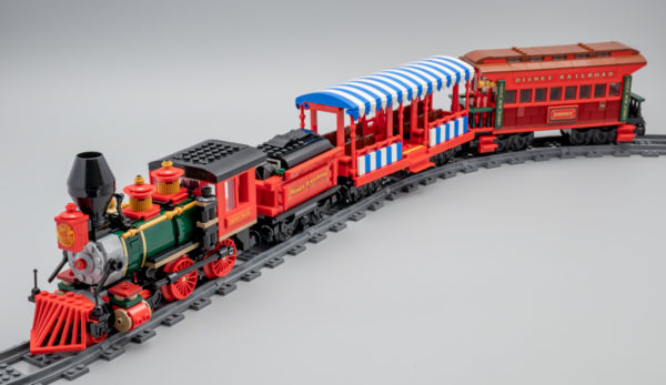 71044 Disney Train and Station