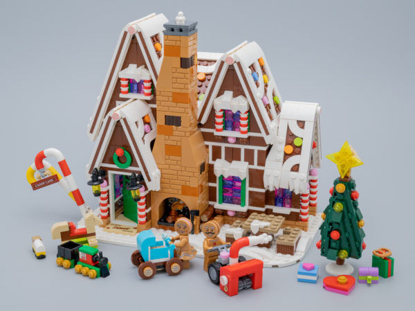 10267 Gingerbread House