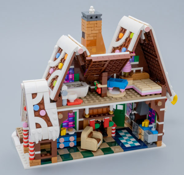 10267 Gingerbread House