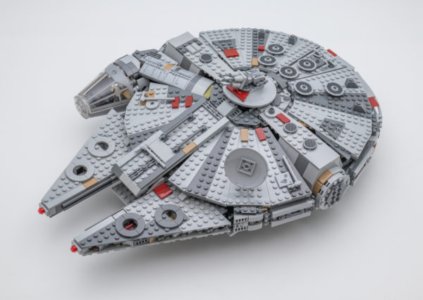 75257 Millennium Falcon