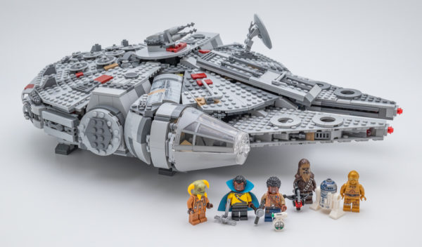 75257 Millennium Falcon