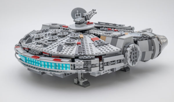 75257 Millennium Falcon