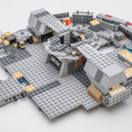 75257 Millennium Falcon