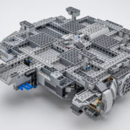 75257 Millennium Falcon