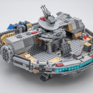 75257 Millennium Falcon