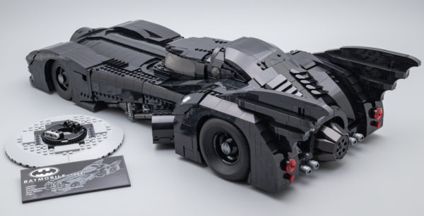 LEGO Batman 76139 1989 Batmobile