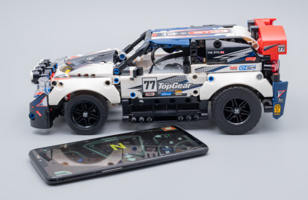 42109 App-Controlled Top Gear Rally Car