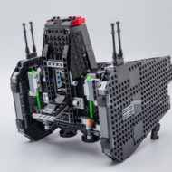 75256 Kylo Ren’s Shuttle