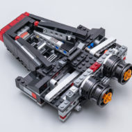 75256 Kylo Ren’s Shuttle