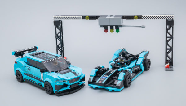 76898 Formula E Panasonic Jaguar Racing GEN2 & Jaguar I-PACE eTROPHY