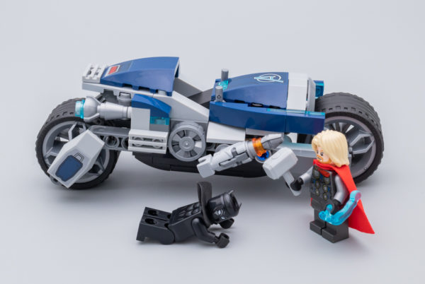 76142 Avengers Speeder Bike Attack